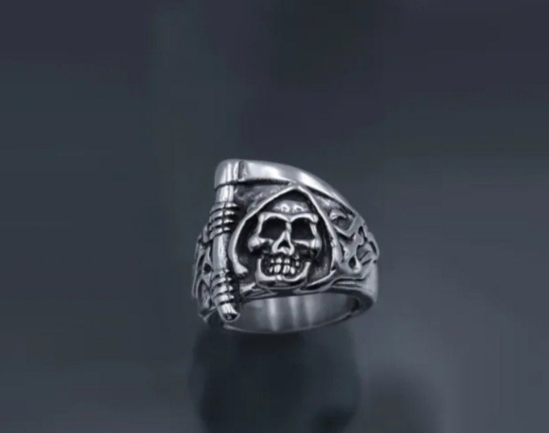 Halloween skull ring